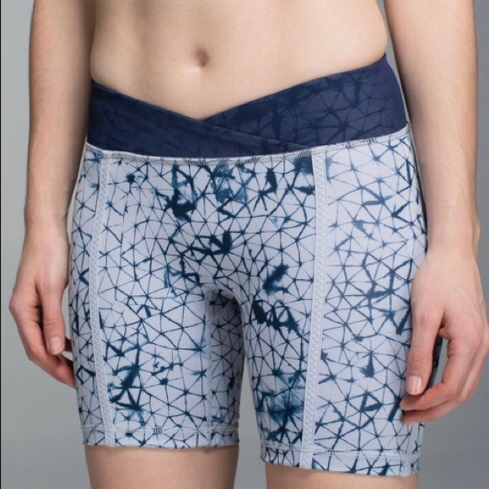 Lululemon Pedal Pace Short